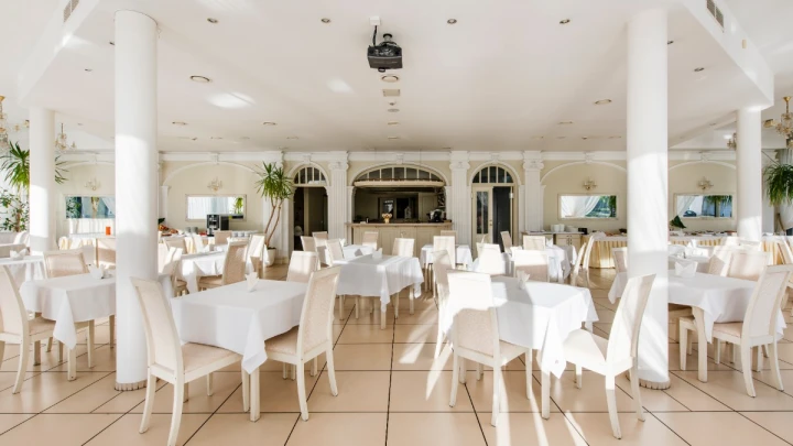 Picture of the Hotel Restaurant Tables